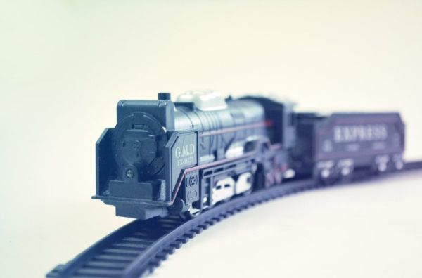 toy_train_hires